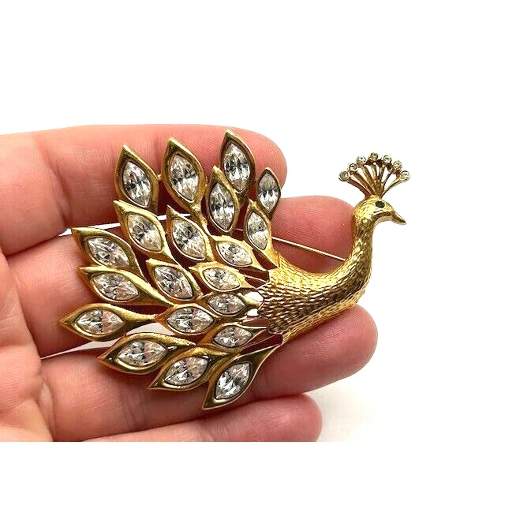 Vintage Strutting‎ Goldtone Peacock With Navette Rhinestone Plumage Brooch Pin